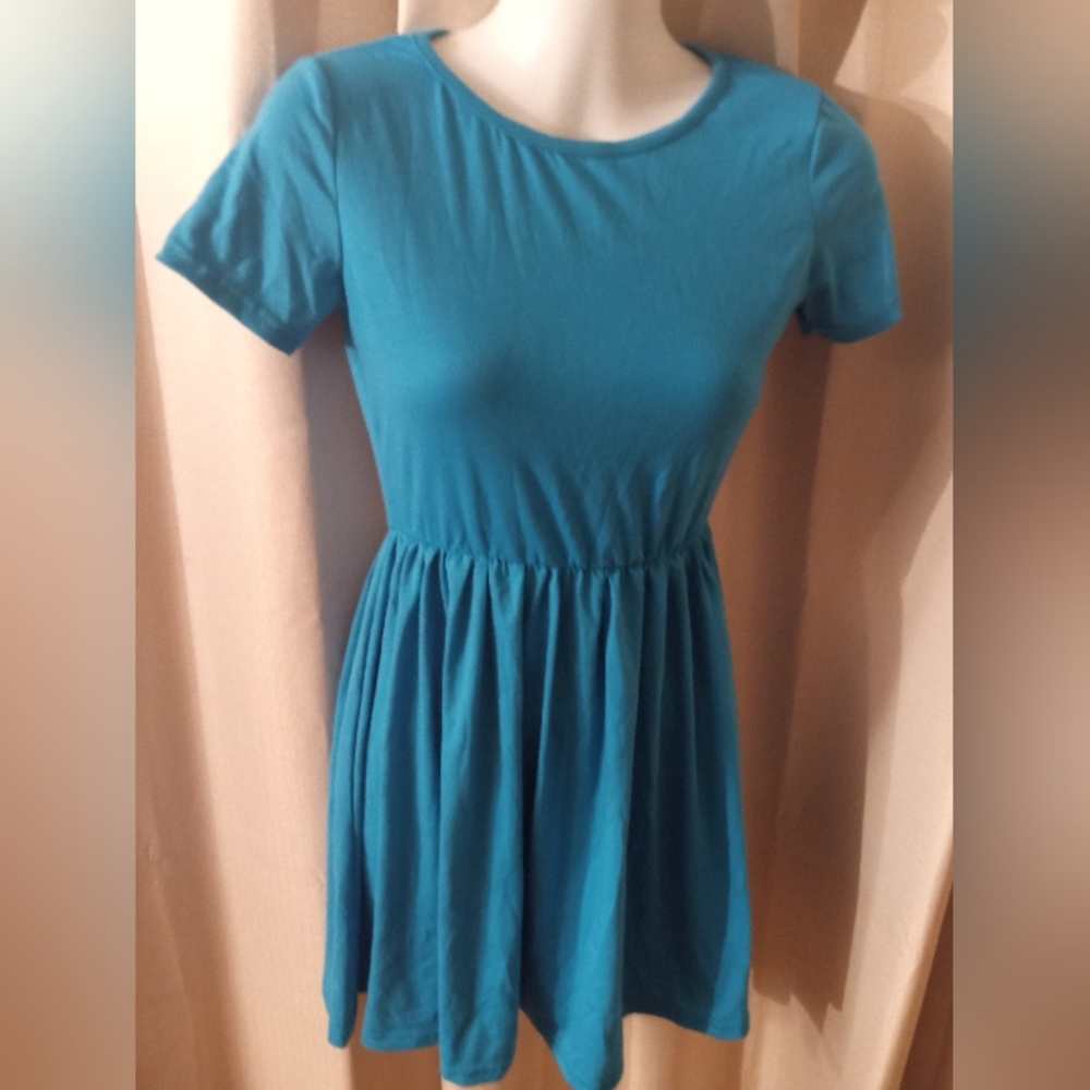 Dress - Picture 5 of 5